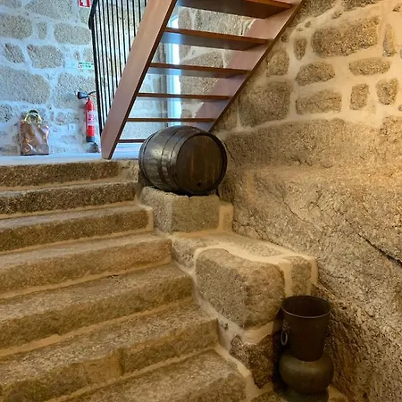 6 Bedroom With Pool - Casa Do Sepiao Holiday home *