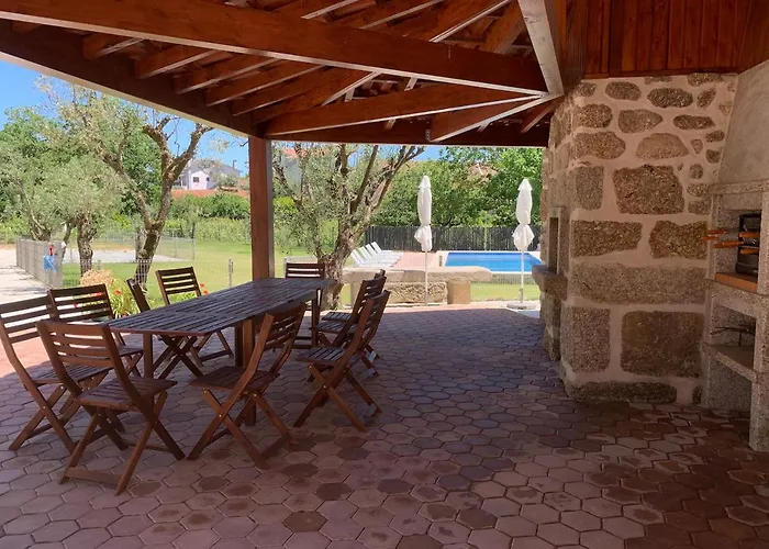בית נופש 6 Bedroom With Pool - Casa Do Sepiao Vinhal
