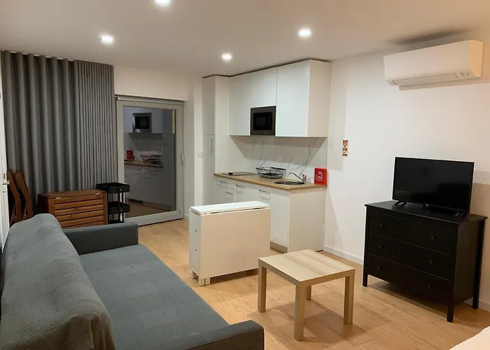 6 Bedroom With Pool - Casa Do Sepiao בית נופש Vinhal